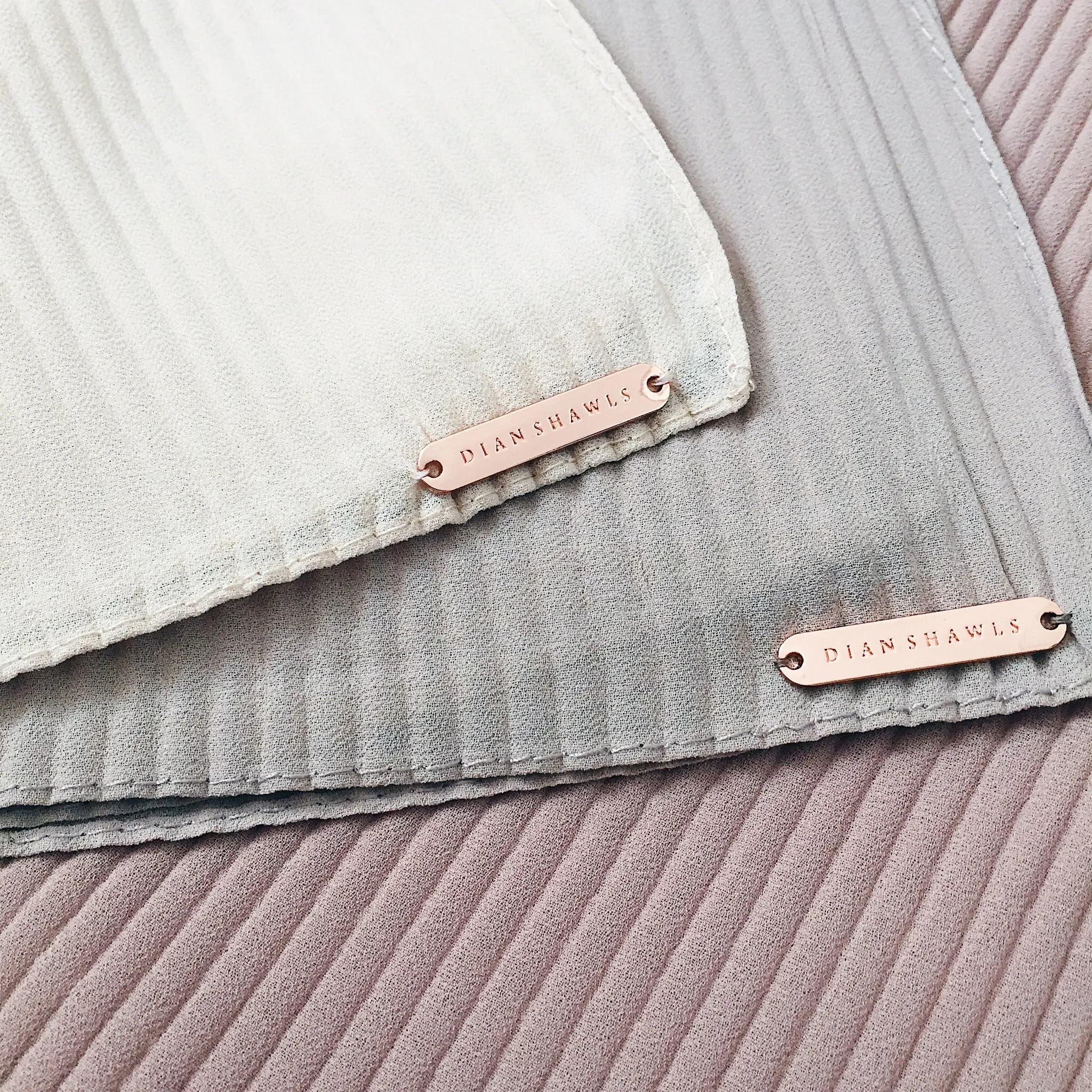 AS/IS - Pleats : Soft Coral