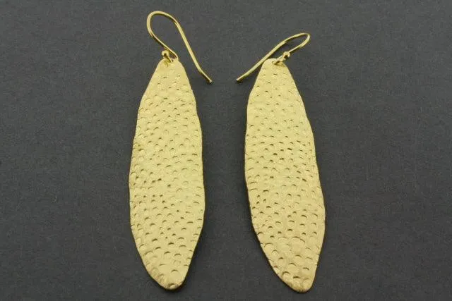 battered olive leaf earring - gold plated