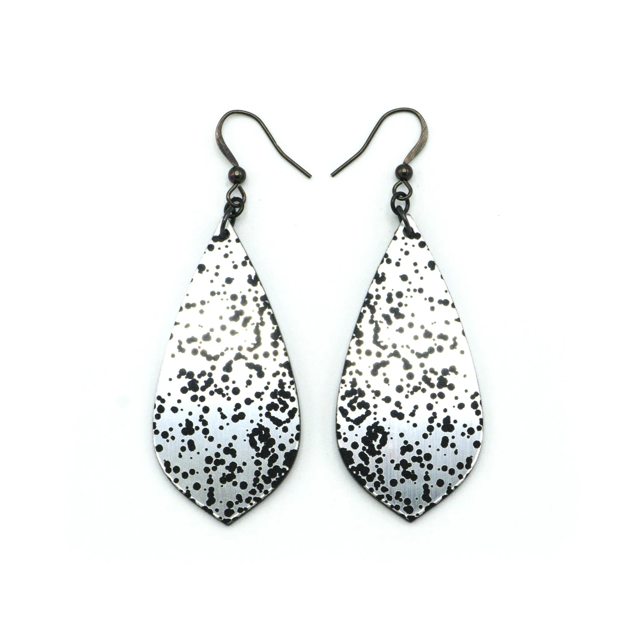 Gem Point [02] // Acrylic Earrings - Brushed Silver, Black