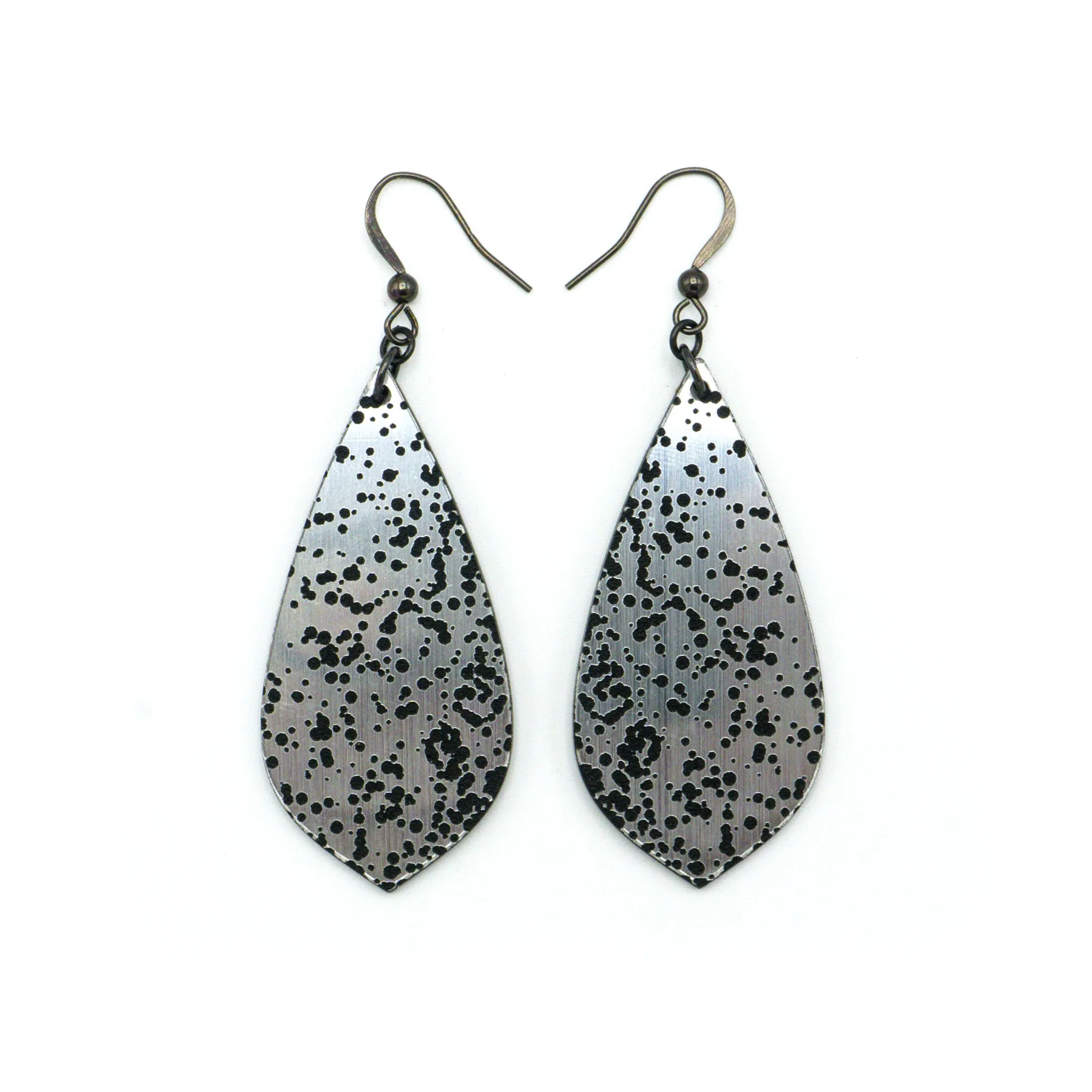 Gem Point [02] // Acrylic Earrings - Brushed Silver, Black
