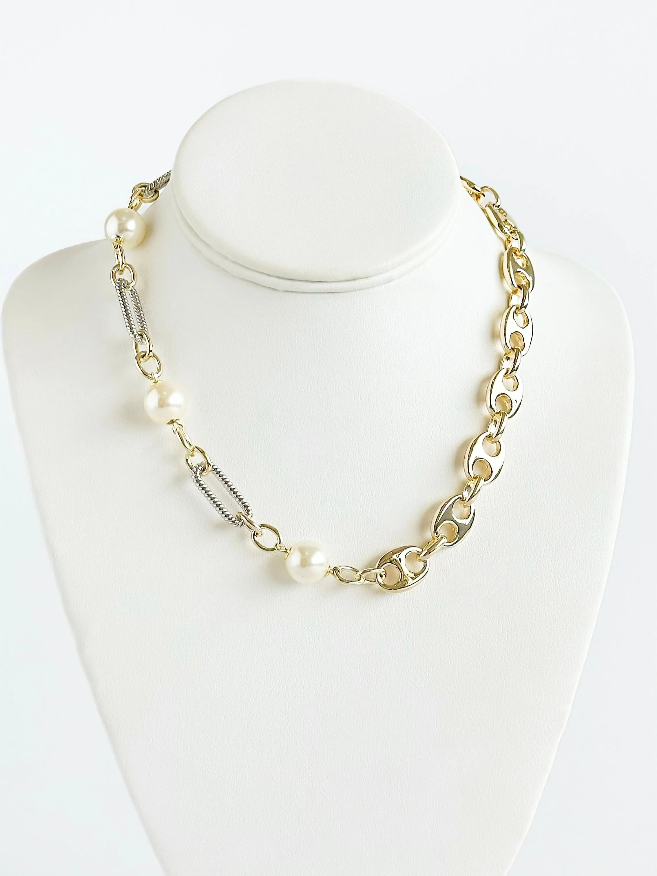 Glamour Pearl Link Necklace