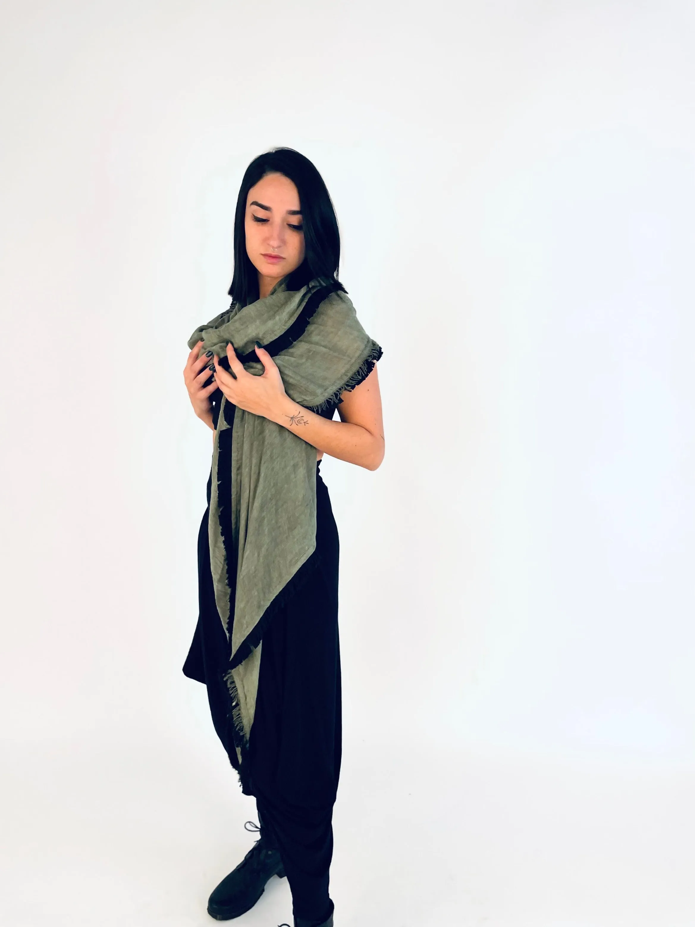 Huge Fringed Scarf - Green
