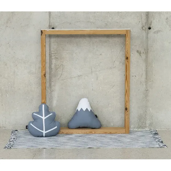 Leaf Cushion