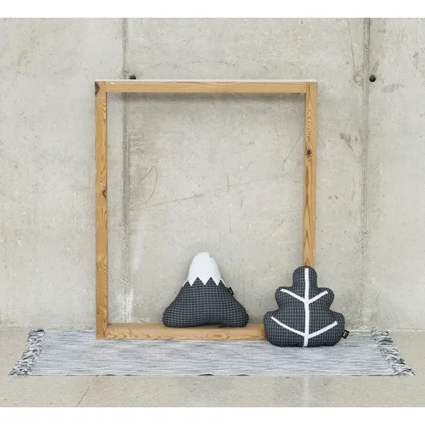 Leaf Cushion