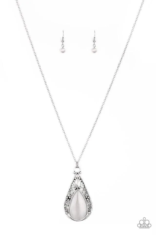 Paparazzi Necklace ~ Enchanted Eden - Silver