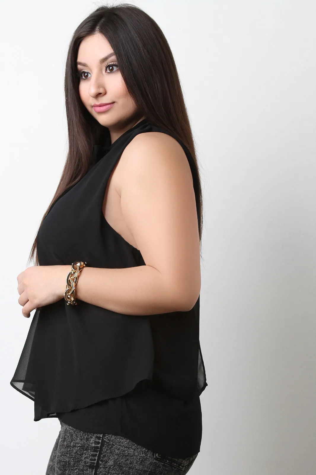 Sleeveless Textured Chiffon Flowy Top